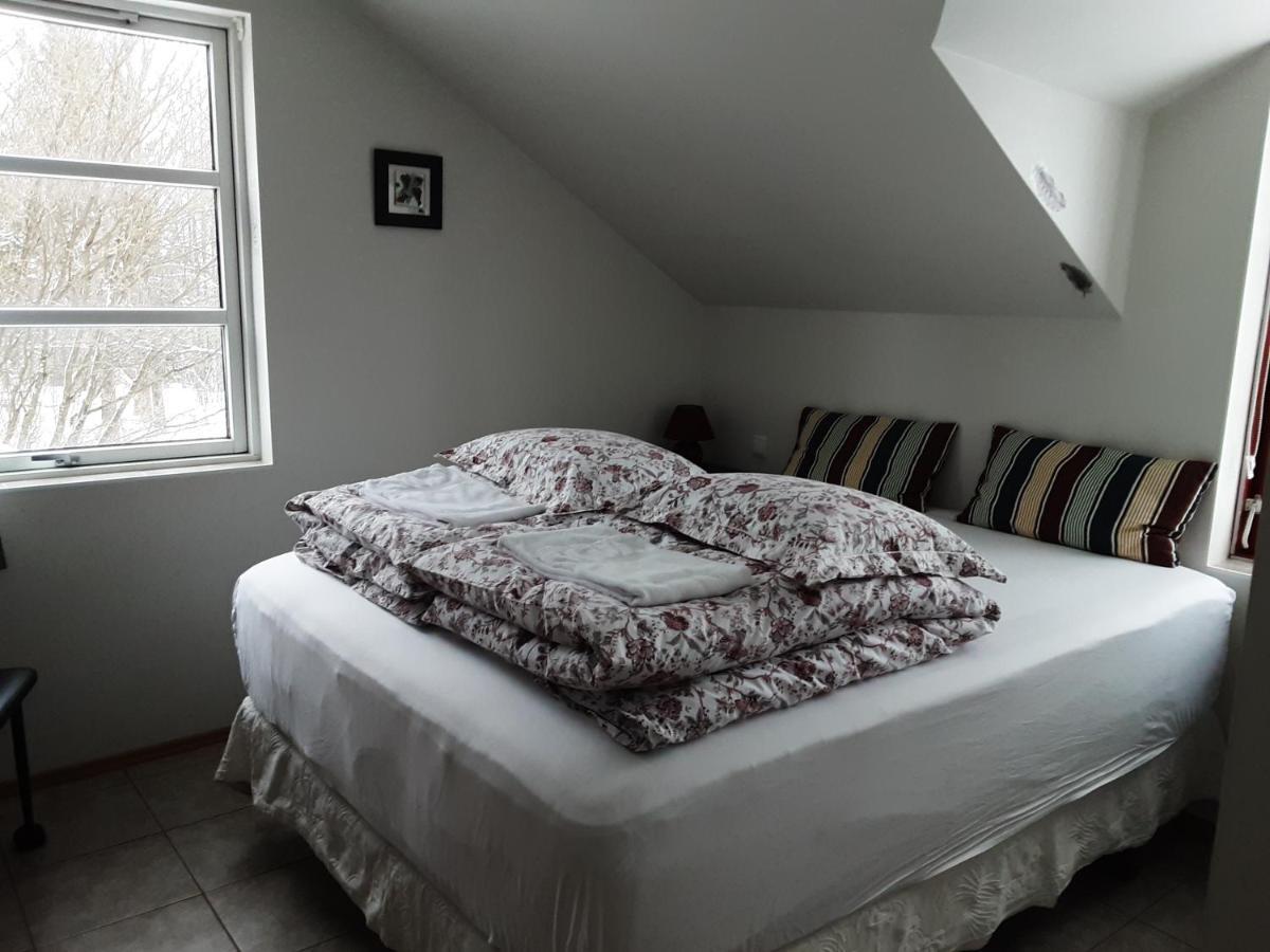 Árbakki Farmhouse Lodge Reykholt  Esterno foto